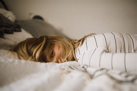Napping: Do's and don'ts for healthy adults .